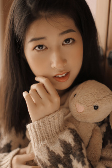 儿媳妇陪我睡觉的搞笑视频